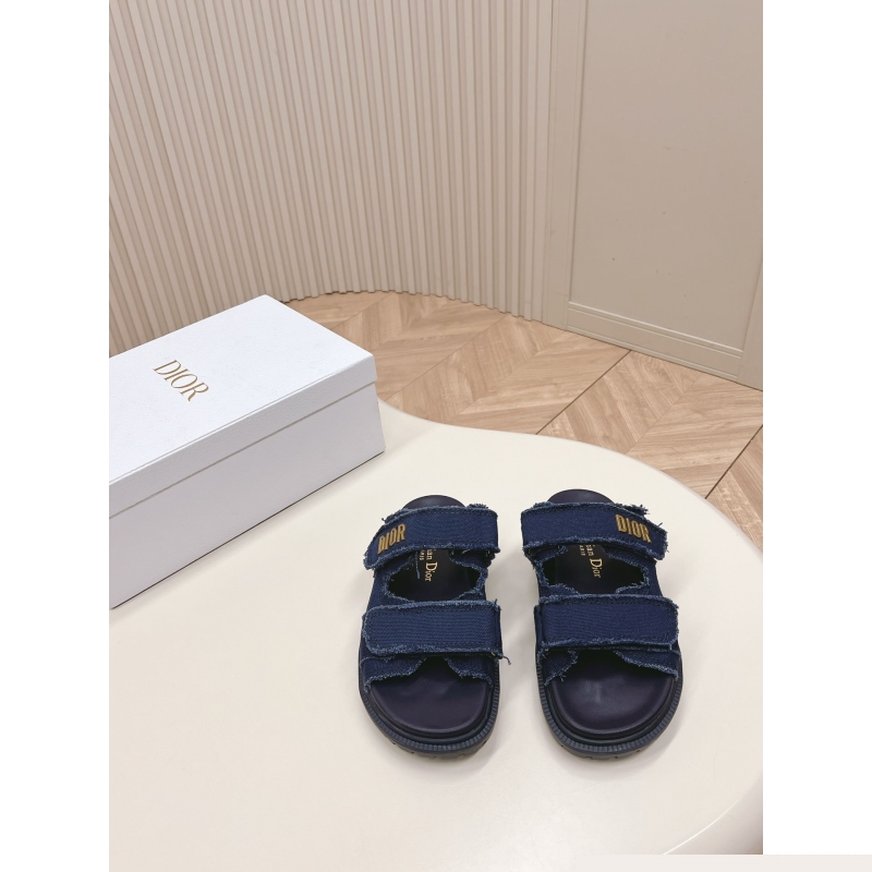 ch**an D*or sandals